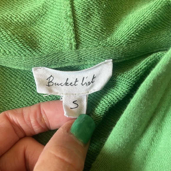 BUCKET LIST French terry cloth oversized solid hoodie  in light Green sz S - Picture 8 of 12